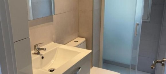 2 bedrooms Apartment in Madrid, Spain No. 168993 7