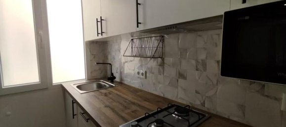 2 bedrooms Apartment in Madrid, Spain No. 168993 3