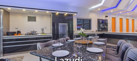 4 bedrooms Villa in Pattaya, Thailand No. 14746 7