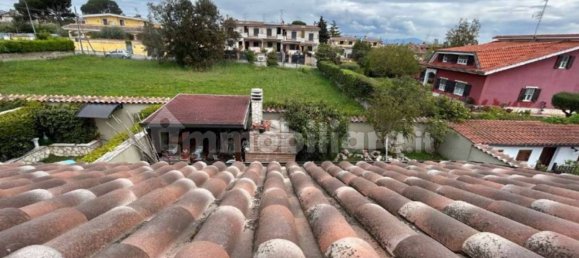 3 bedrooms House in Pomezia, Italy No. 12624 45