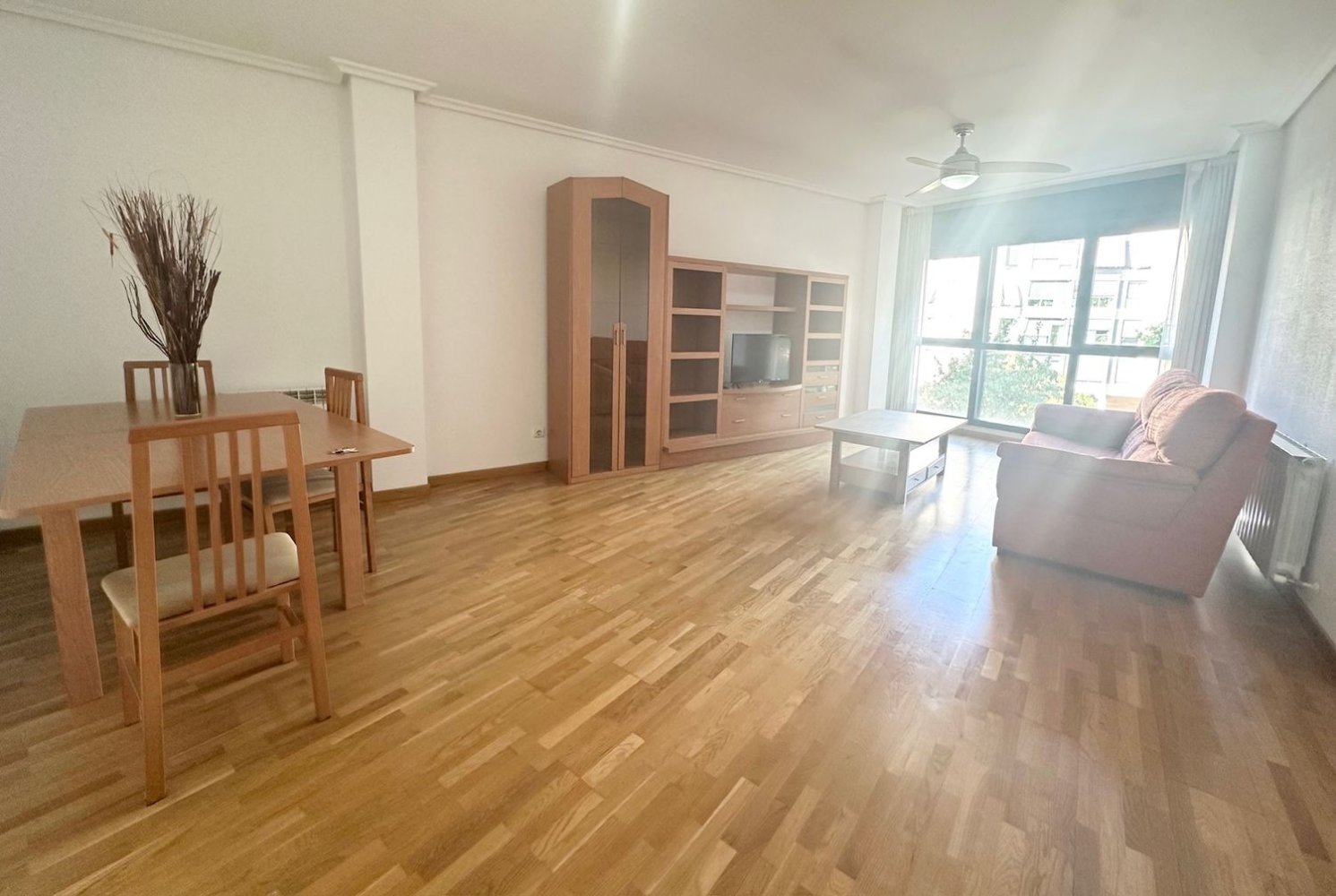 3 Schlafzimmer Wohnung in Logrono, Spain, Nr. 227635