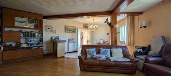 6 bedrooms House in Agde, France No. 193034 4