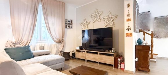 3 bedrooms Villa in Molinella, Italy No. 329789 9