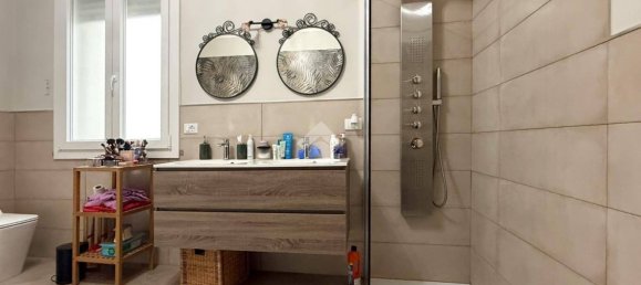 3 bedrooms Villa in Molinella, Italy No. 329789 36