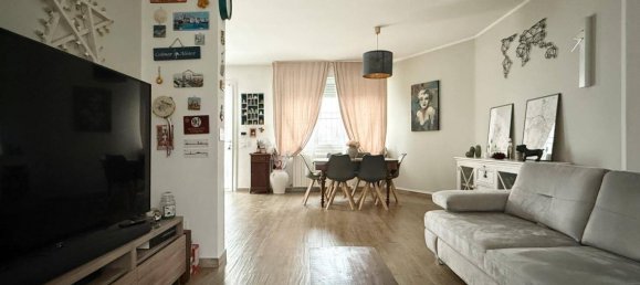 3 bedrooms Villa in Molinella, Italy No. 329789 8