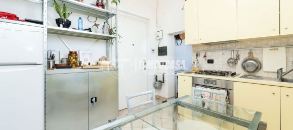 Квартира с 2 комнатами в Милан, Италия № 259084 12