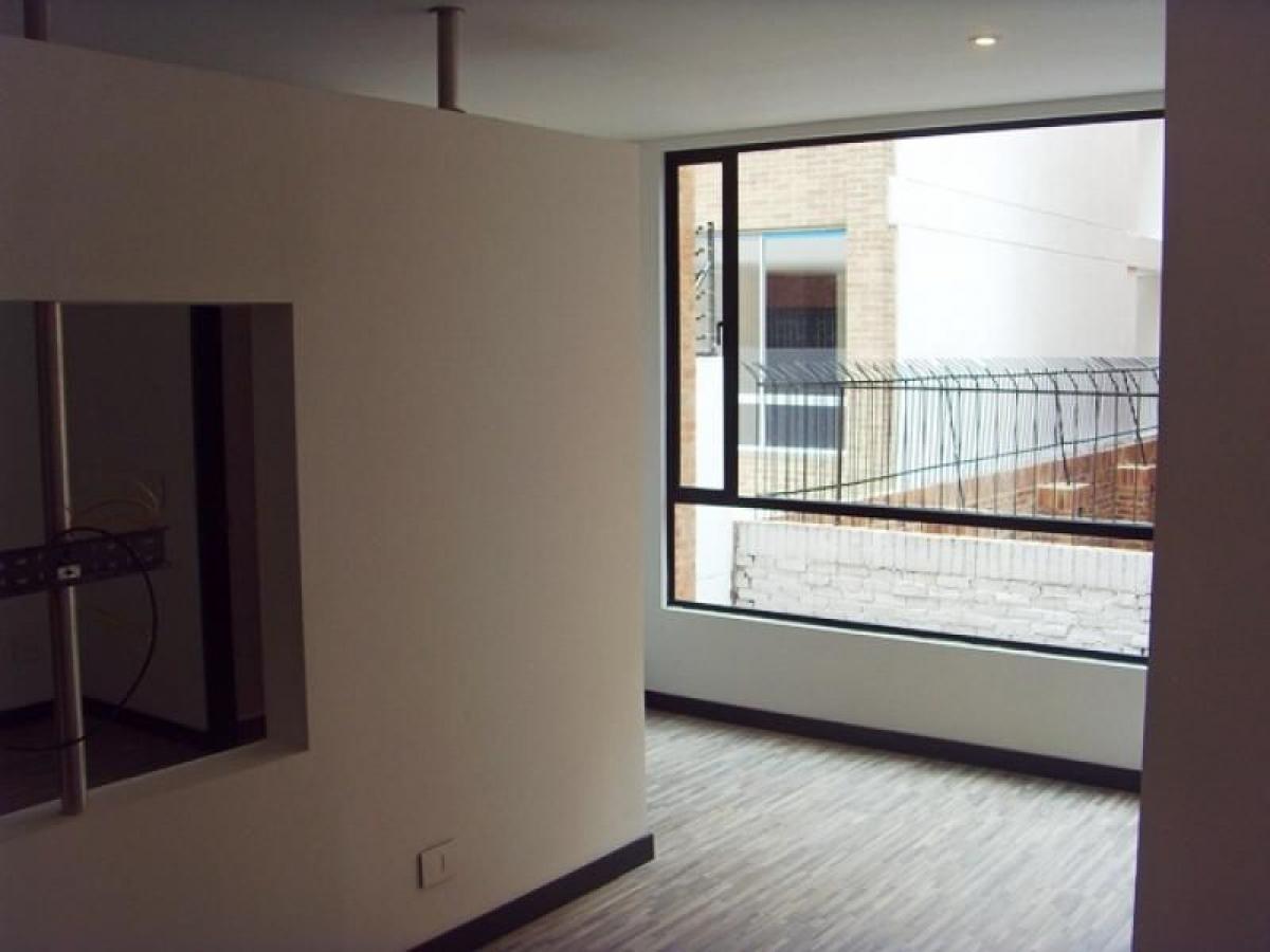 2 bedrooms House in Bogota, Colombia No. 10325