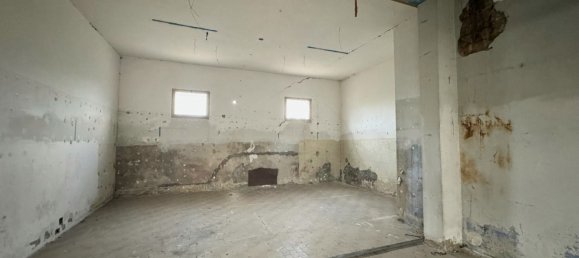 Casa de 6 divisões em Miglianico, Italy N.º 256933 17