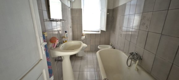 Casa de 6 divisões em Miglianico, Italy N.º 256933 10