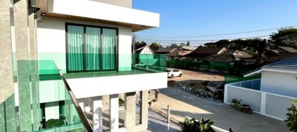 5 Schlafzimmer Haus in Pattaya, Thailand, Nr. 74828 4