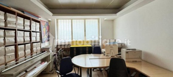 3 bedrooms Apartment in Rome, Italy No. 333645 12