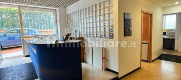 3 bedrooms Apartment in Rome, Italy No. 333645 4