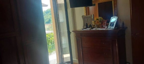 Apartamento de 4 dormitorios en Monte Grimano Terme, Italy No. 324290 10