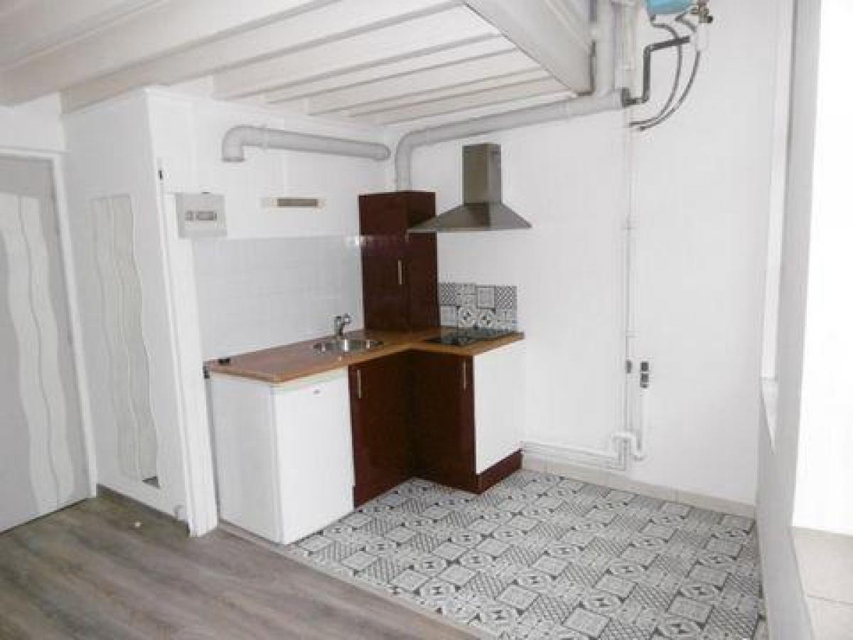 Studio in Douai, France No. 34122