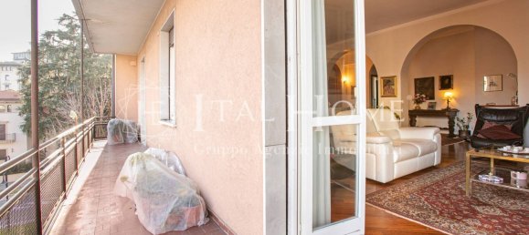 5 rooms Apartment in Bergamo, Italy No. 184854 13