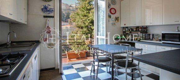 5 rooms Apartment in Bergamo, Italy No. 184854 2