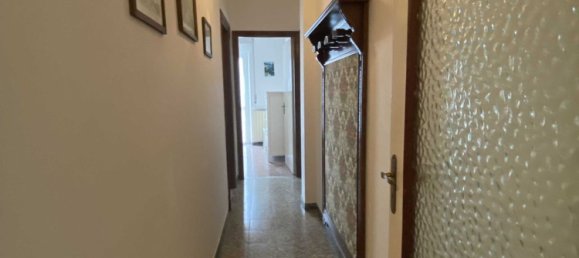 5-salle Appartement à Pontremoli, Italy No. 216000 8