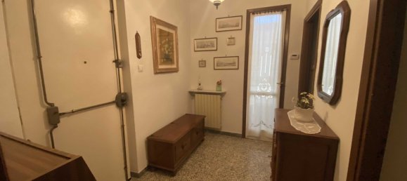 5-salle Appartement à Pontremoli, Italy No. 216000 14
