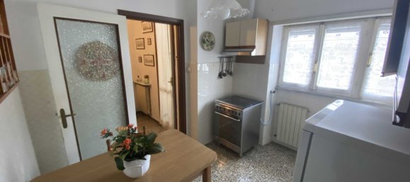 5-salle Appartement à Pontremoli, Italy No. 216000 17