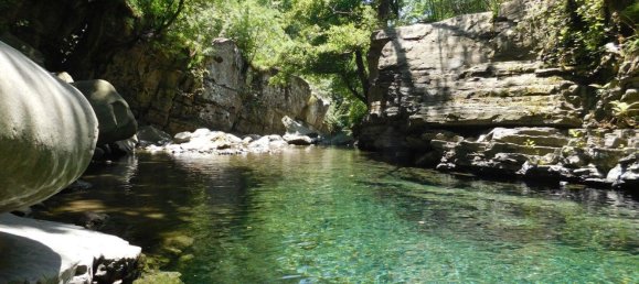 5-salle Appartement à Pontremoli, Italy No. 216000 3