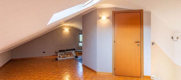 4-salle Villa à Bollate, Italy No. 16841 26