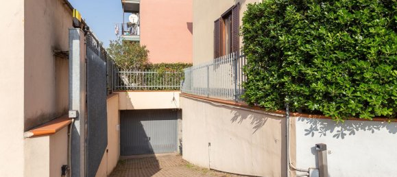 4-salle Villa à Bollate, Italy No. 16841 40