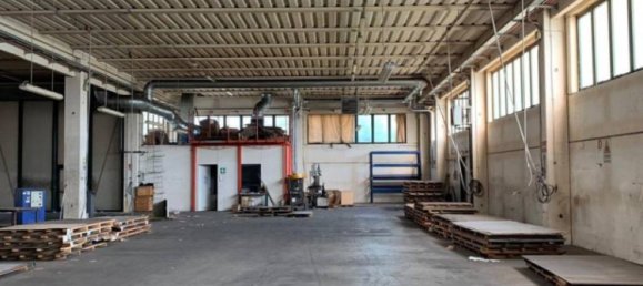 Склад 3270м² в Камподарсего, Италия № 320963 7