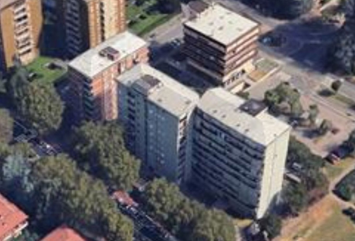 Квартира с 2 комнатами в Чинизелло Бальсамо, Италия № 1966