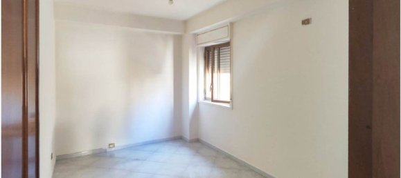 3 Schlafzimmer Wohnung in Palermo, Italy, Nr. 317960 10
