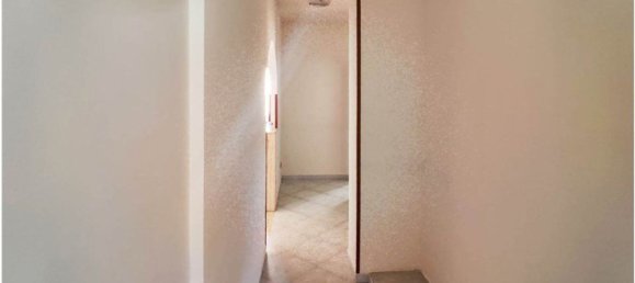 3 Schlafzimmer Wohnung in Palermo, Italy, Nr. 317960 16