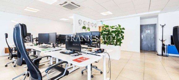 Bureau à Saint Julian's, Malta 259m² No. 13138 10