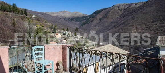 2 chambres Maison à Montalto Carpasio, Italy No. 129949 3