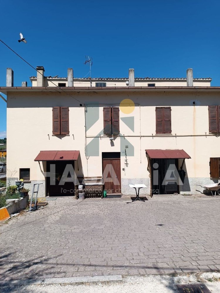 7 bedrooms House in Cerreto d'Esi, Italy No. 363850