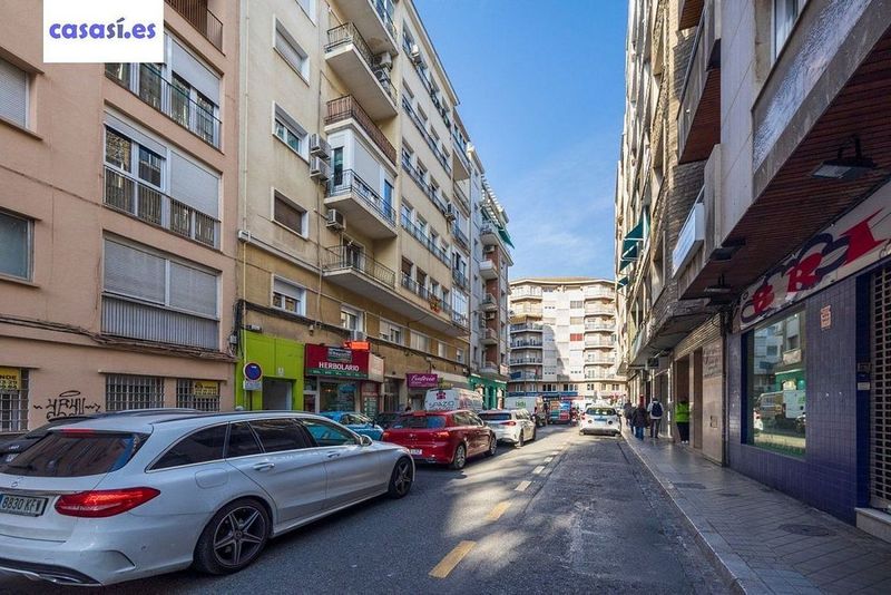 16m² Commercial property in Granada, Spain No. 225321