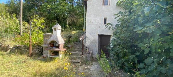 4 rooms House in Terenzo, Italy No. 54389 6