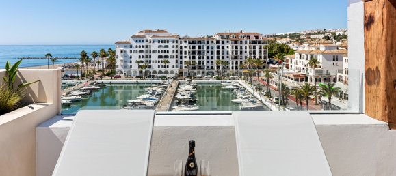 4 bedrooms Penthouse in Malaga, Spain No. 143285 17