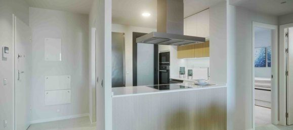 3 bedrooms Apartment in Mil Palmeras, Spain No. 8995 2