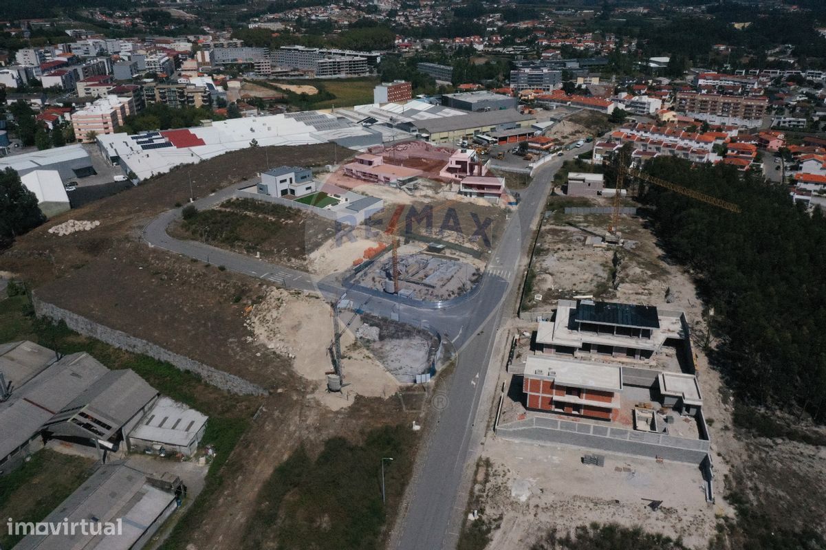 1086m² Land in Lousada, Portugal No. 62429