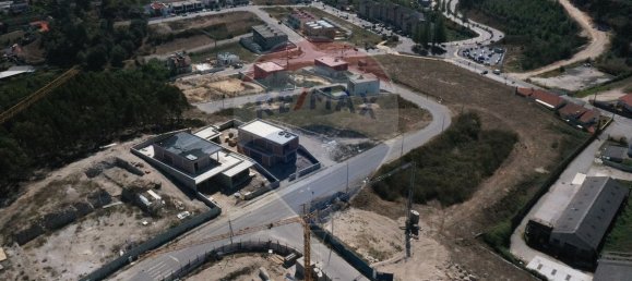 1086m² Land in Lousada, Portugal No. 62429 6