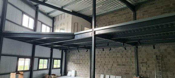 Gewerbliche Immobilie in Chapareillan, France 243m², Nr. 181947 2