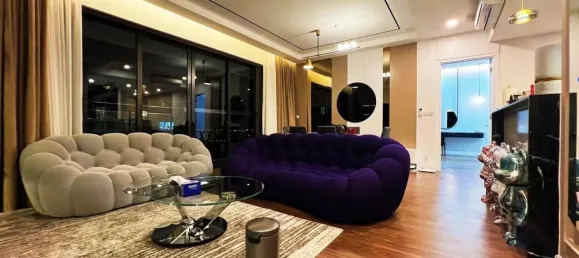 Apartamento T4 em Thu Duc, Vietnam N.º 74745 2