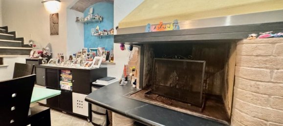 Casa de 5 divisões em Massa, Italy N.º 122653 3