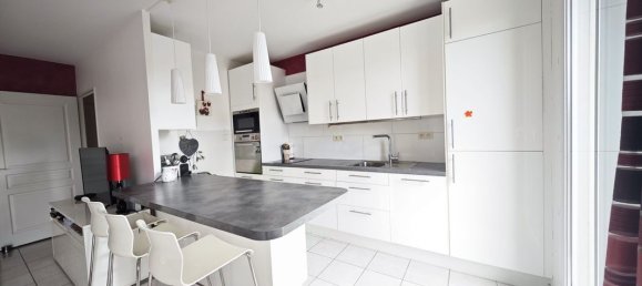 Apartamento de 2 dormitorios en Tours, France No. 329969 2