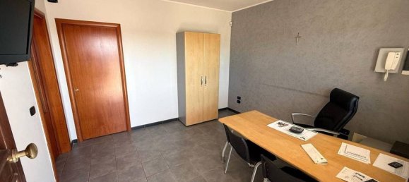 2 bedrooms Villa in Barletta, Italy No. 17909 14