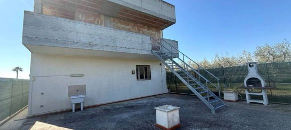 2 bedrooms Villa in Barletta, Italy No. 17909 15