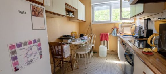 Casa de 3 dormitorios en Cenon, France No. 282050 6