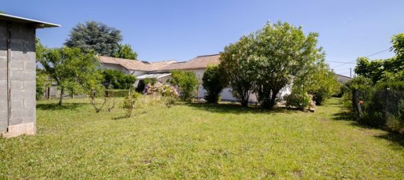 Casa de 3 dormitorios en Cenon, France No. 282050 13