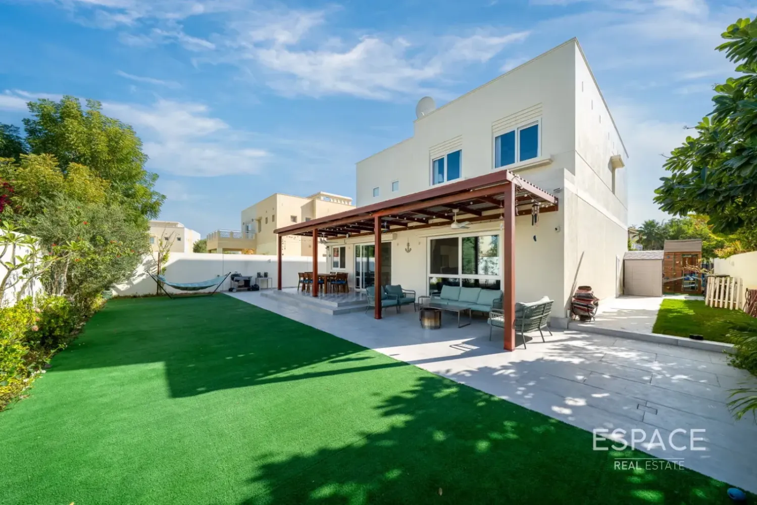 4 Schlafzimmer Villa in Meadows, UAE, Nr. 209274