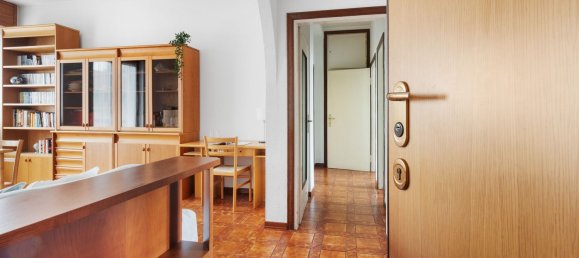 Apartamento de 3 habitaciónes en Desio, Italy No. 9649 2