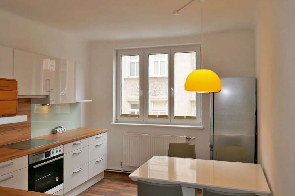 Apartamento de 2 habitaciónes en Ottakring, Austria No. 116696